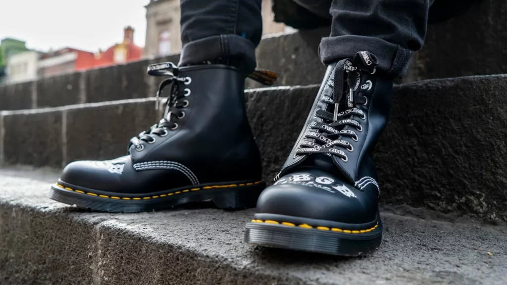 Dr martens historia 50 best sale